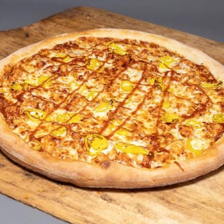 LG BBQ Chicken Pizza